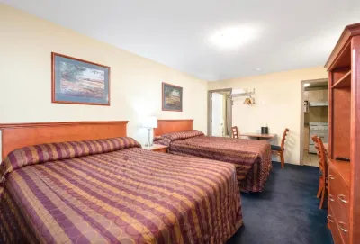 Linda Vista Motel Hotels in White Rock