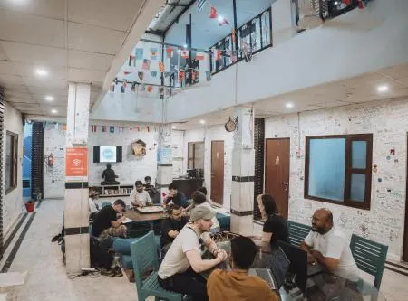 Joey's Hostel Agra - 200m from Taj Mahal