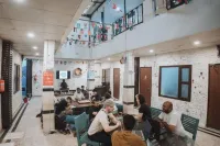 Joey's Hostel Agra - 200m from Taj Mahal - Bữa sáng