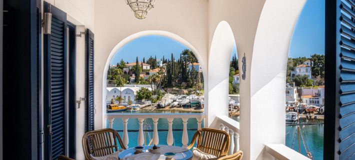 Porto Vecchio Luxury Suites Hotéis em Spetses