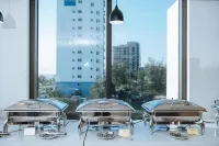Phuong Bac Luxury Hotel Quang Binh - servizio colazione