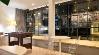 Srianunt Boutique Hotel - Parking