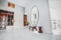 RedDoorz Near Alun Alun Bandung 2