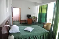 Hotel Emma Est Hotels near Biserica Creștină După Evanghelie Nr.1 "Betel"