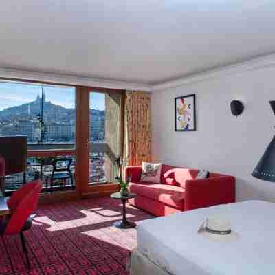 Hôtel La Résidence du Vieux-Port Rooms