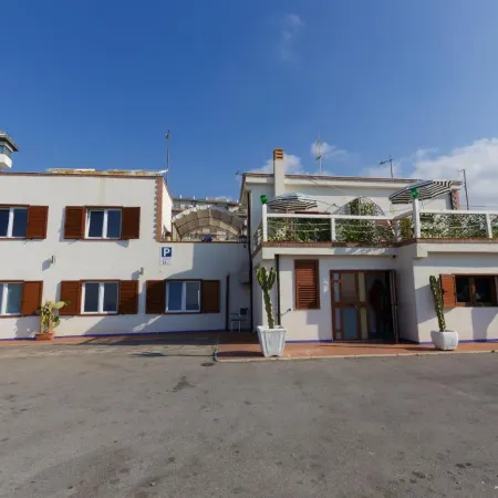 Beach Hotel 14Leoni b&b