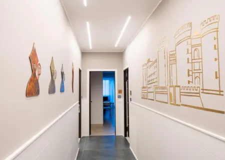 Napoli City Center - Appartamenti e Camere Отели рядом с достопримечательностью «Via Caracciolo e Lungomare di Napoli»