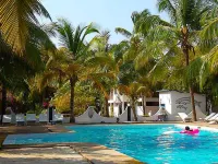 Hotel Village Vacances Awale Plage Hotels in Гран-Попо