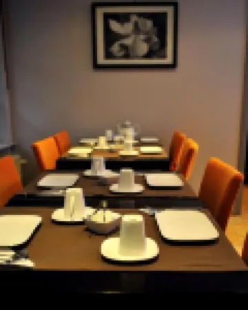 Hotel Agenda Louise Các khách sạn gần The Solvay House