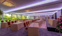 Marine Hotel Hotels in Howth