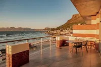 Surferscorner Self Catering Apartments - Mountain view