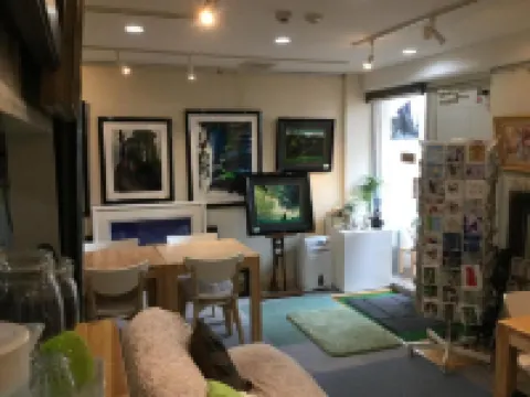 Gallery Compass- Art Stay with Breakfast Free Parking