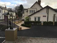 The Salty Monk Bed & Breakfast - parking
