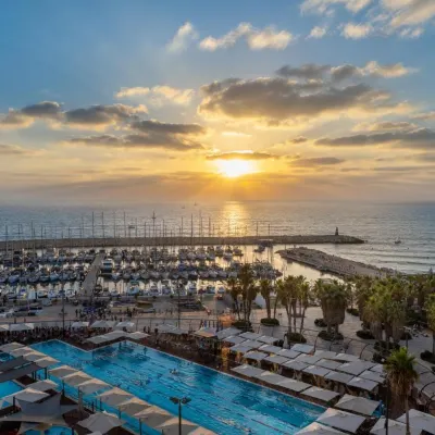 Leonardo Gordon Beach Hotels near Rabin Square
