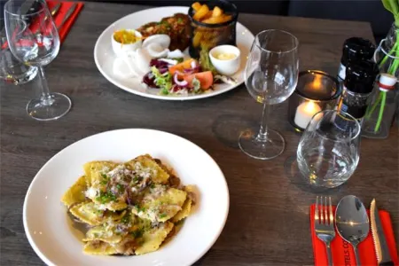 Bastion Hotel Leiden Oegstgeest Отели рядом с достопримечательностью «Japanese Garden»