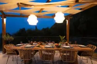 Artemis Villas - Spectacular Views & Ideal for Large Groups, by ZanteWize