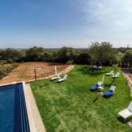 Mercedes Country House