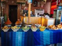 Locals Taghazout Surfcamp