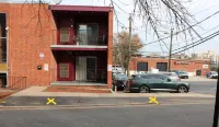 Comfy and Cozy-Min to National Mall Great Location Hotels in Arlington