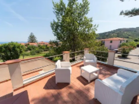 卡薩魯皮酒店 厄爾巴島酒店