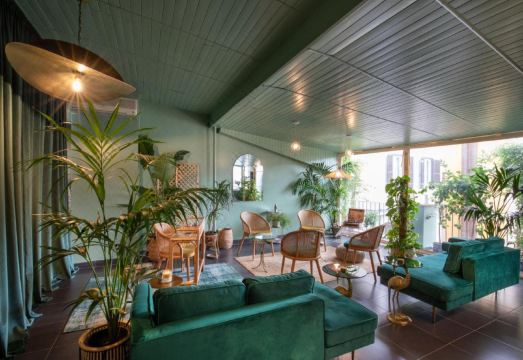 콘도티 팰리스 객실 내부 이미지