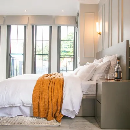 Rabi Residence - Two French units with A/C and balconies sleeps 4