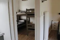 Hugo & Carters Backpackers & Motel - Hostels
