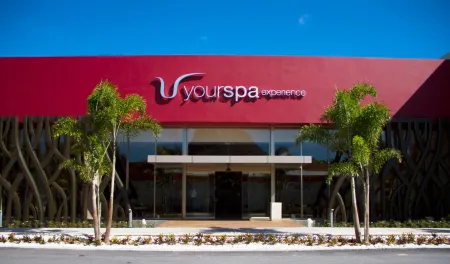 Barceló Maya Caribe - All Inclusive Отели рядом с достопримечательностью «Rockaway Bay»