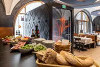 Hotel Grauer Bär - servizio colazione