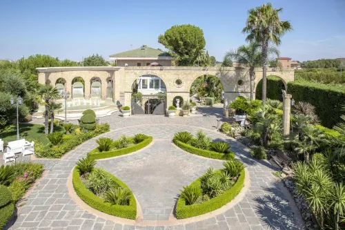 Maison Reale Hotels in Province of Foggia