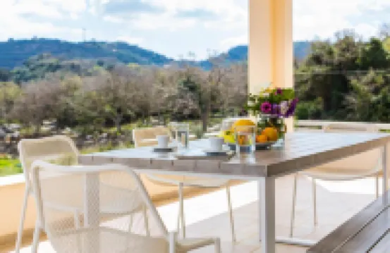 Deluxe Villa Ianthos - Outdoor Hot Tub & Kids Pool