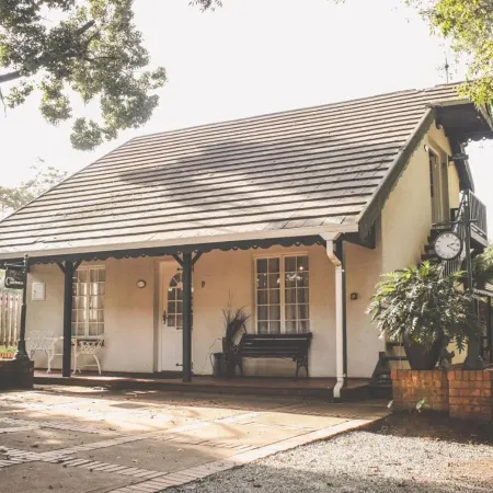 Biggy Best Boutique Hotel & Self Catering Cottages
