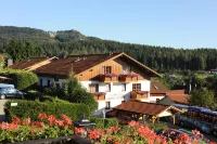 Ferien- Und Aktivhotel Zum Arber Hotels near Parish Church of St. Bartholomew