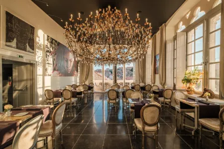 Prijeko Palace Отели рядом с достопримечательностью «Собор Вознесения Девы Марии»