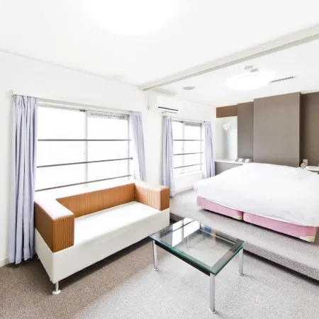 Shinjuku East Hotel