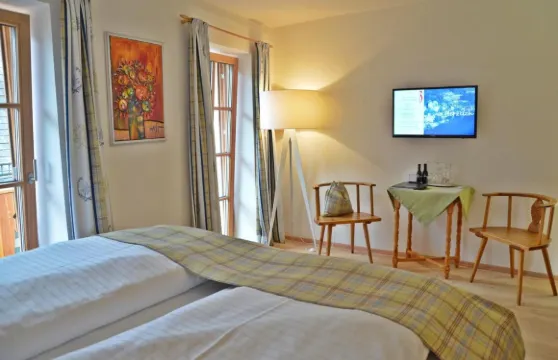 希沃特早內酒店-限成人