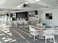 Pura Vida Beach & Dive Resort - Quầy bar