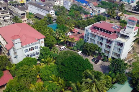 Jaffna City Hotel
