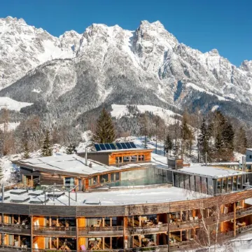 Holzhotel Forsthofalm