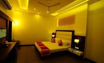 Love Kush Hotel