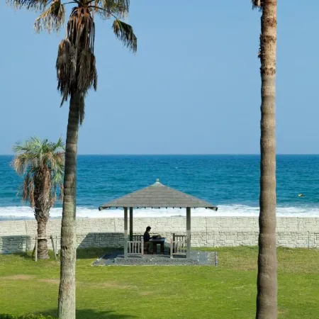 Sound Swell Resort