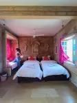 Mud Mirror Guesthouse