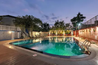 Club Mahindra Saj Mahabaleshwar Hotels near Venna Lake