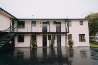 301 Bealey Ave Motel