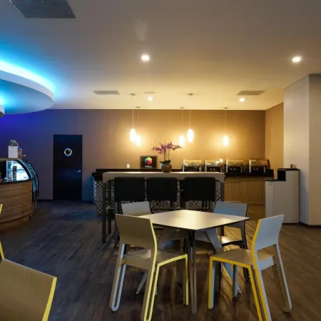 Hotel Glow Point - Mulza