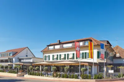Hotel Winzerstube Hotel dekat Stephansmünster Breisach
