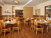 Hotel-Restaurant Maas コッヘム=ツェルのホテル
