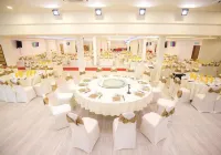 Angsoka Hotel Hotels in Hilir Perak