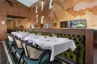 The Colony Palms Hotel and Bungalows - Adults Only