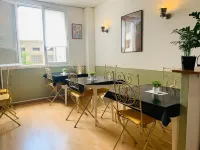 Hôtel Trianon Tours โรงแรมในตูร์